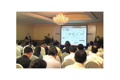 Cho thuê màn chiếu 200 inch tại Hà Nội
